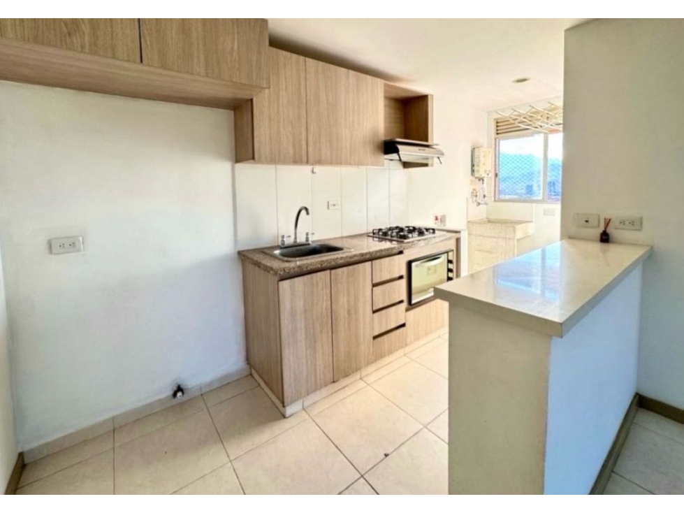 Venta apartamento con balcón. Unidad cerrada. Belén, La Mota. — foto 6