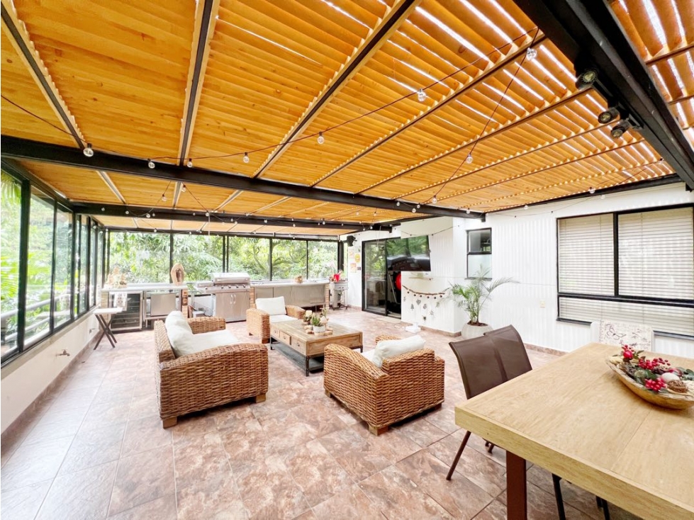 VENTA APARTAMENTO CON TERRAZA EL POBLADO LOS BALSOS CON LA 34 — foto 4