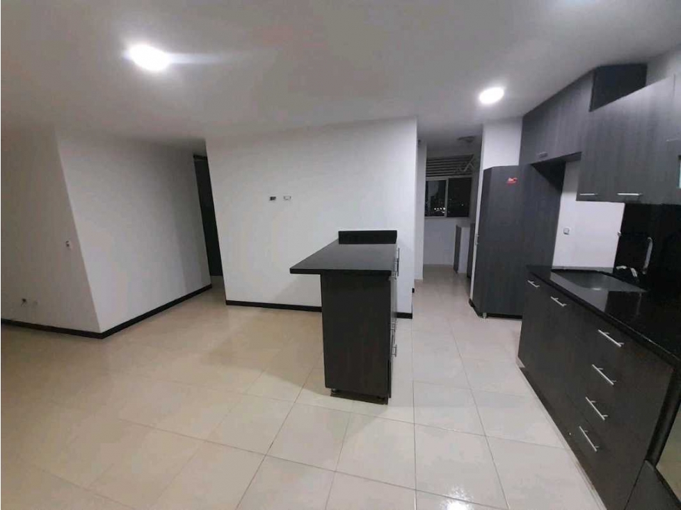 VENTA APARTAMENTO CON VISTA A LA CIUDAD EN ENVIGADO ZONA CAMPESTRE — foto 6
