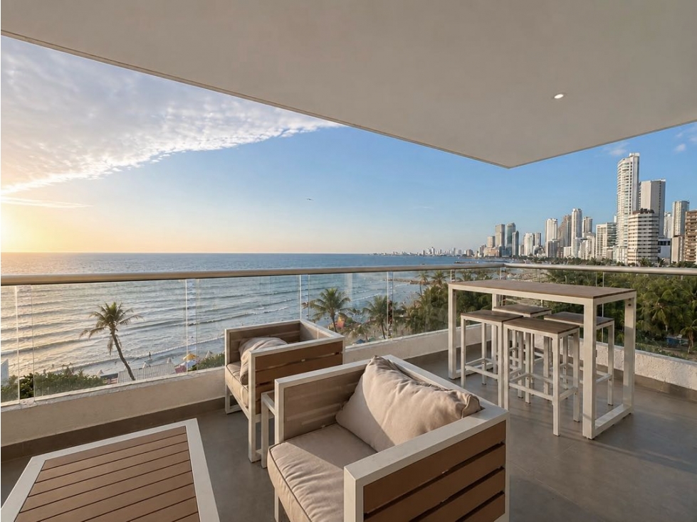 VENTA! Apartamento con vista al mar en el Laguito!