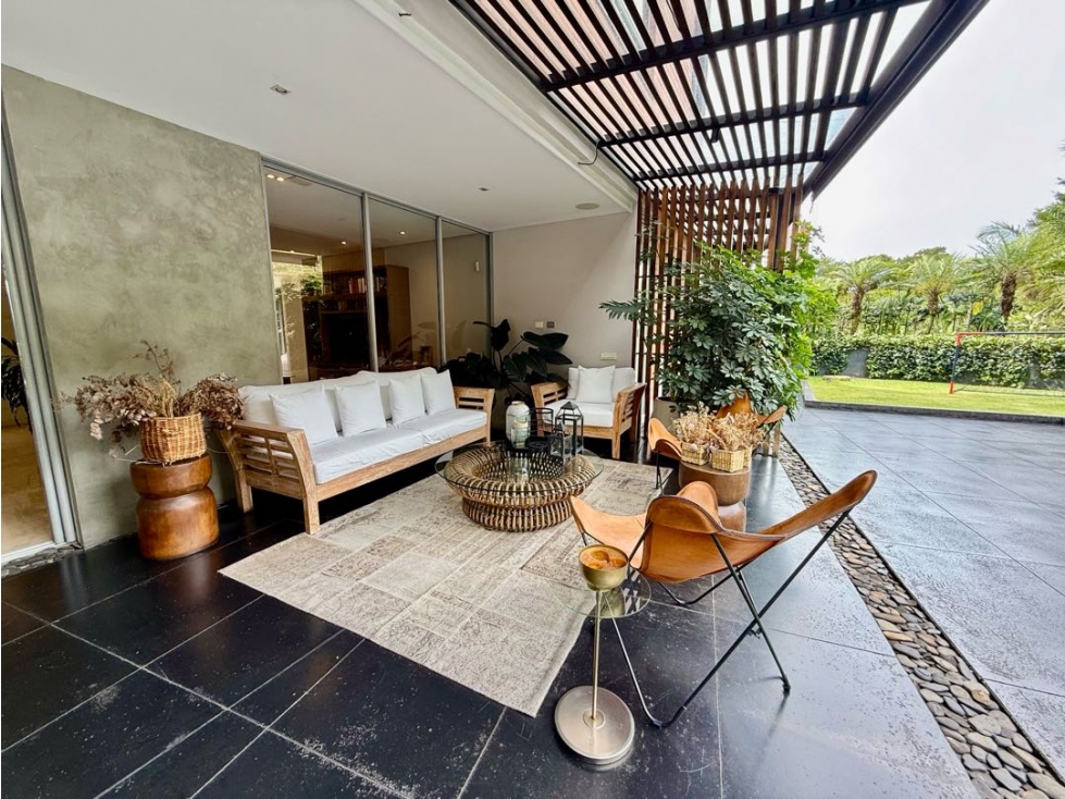 Venta Apartamento con zona verde como una casa. Los Balsos parte alta