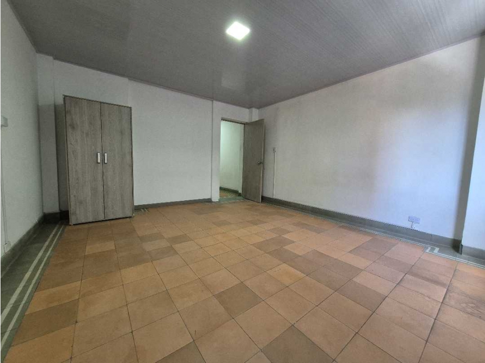 VENTA DE APARTAMENTO EN MEDELLIN SECTOR CENTRO LA CANDELARIA — foto 4