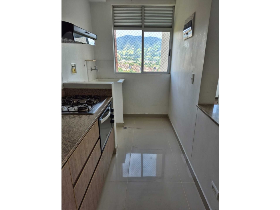 Venta apartamento de 63m2, barrio Suramérica, Itagüí — foto 3