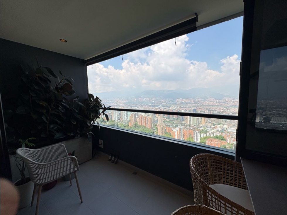 Venta apartamento de 87mts sector poblado parte alta -palmas