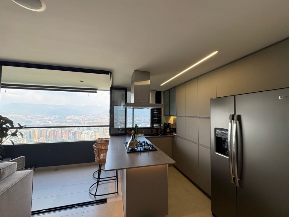 Venta apartamento de 87mts sector poblado parte alta -palmas — foto 2
