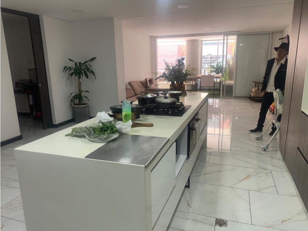 Venta apartamento de Lujo con terraza / Laureles — foto 3