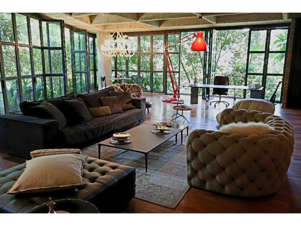 VENTA APARTAMENTO DE REVISTA EN EL POBLADO MEDELLIN