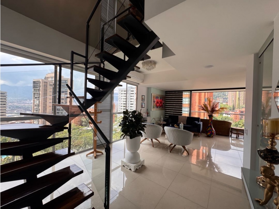VENTA APARTAMENTO DÚPLEX AMOBLADO. LALINDE, EL POBLADO. MEDELLÍN - 1