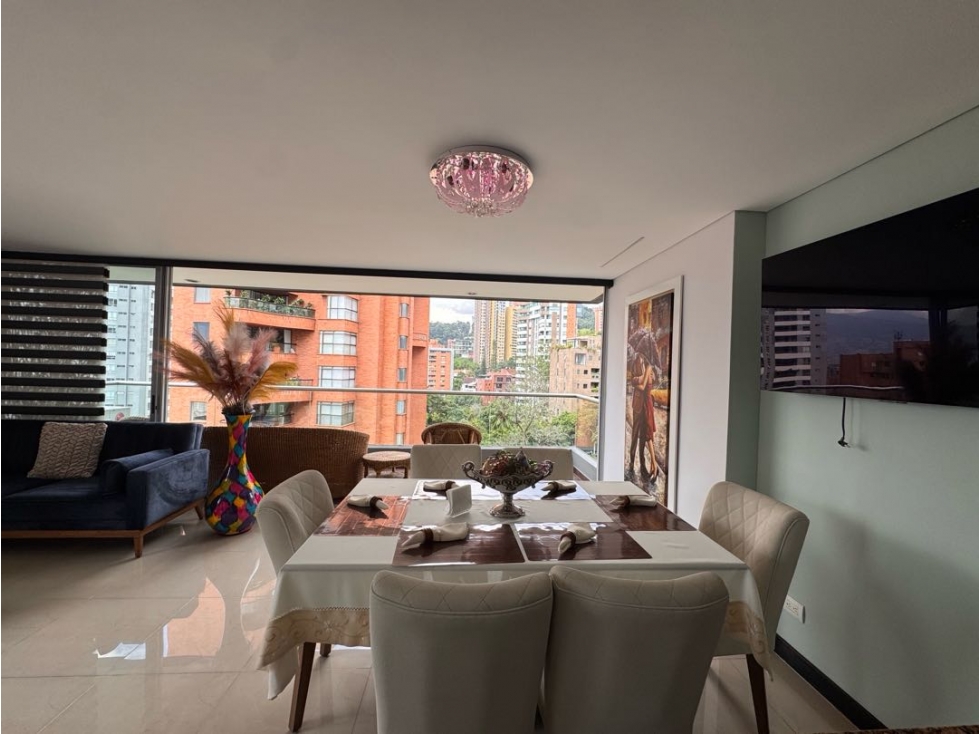 VENTA APARTAMENTO DÚPLEX AMOBLADO. LALINDE, EL POBLADO. MEDELLÍN - 2
