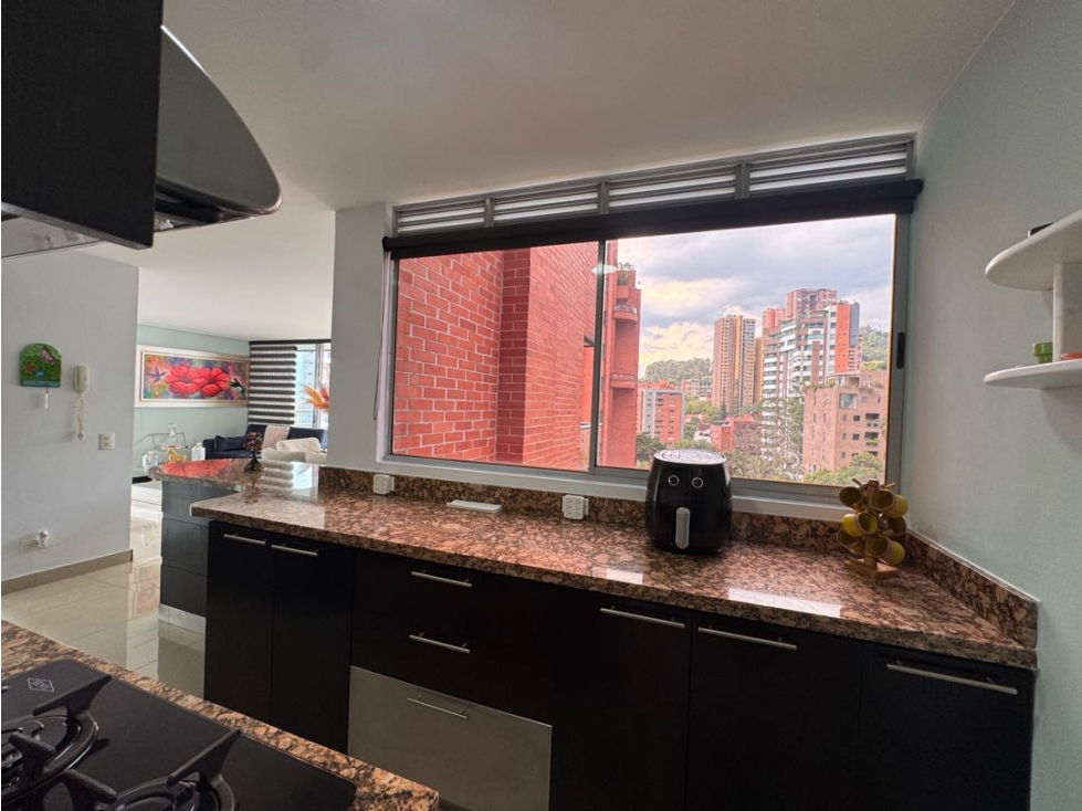 VENTA APARTAMENTO DÚPLEX AMOBLADO. LALINDE, EL POBLADO. MEDELLÍN - 5