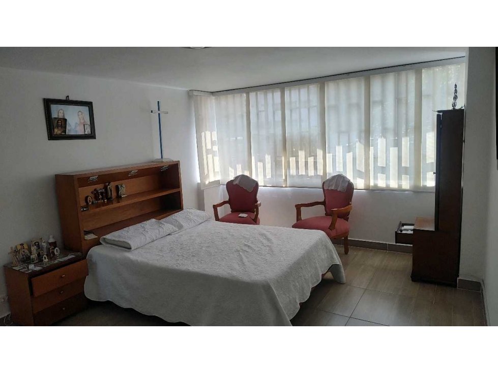 VENTA APARTAMENTO DUPLEX (1y2 Pisos). LAURELES NOGAL. (BJ) MEDELLÍN — foto 3