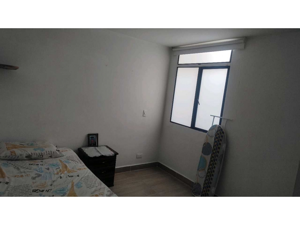 VENTA APARTAMENTO DUPLEX (1y2 Pisos). LAURELES NOGAL. (BJ) MEDELLÍN — foto 6