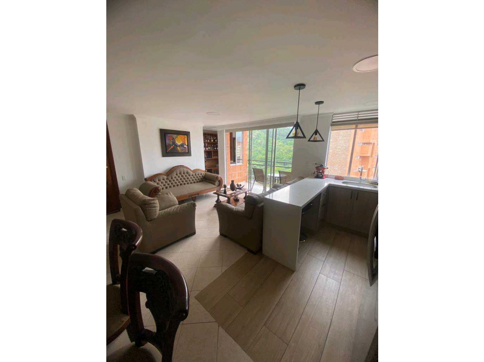 VENTA APARTAMENTO DUPLEX EN LOS COLORES — foto 2