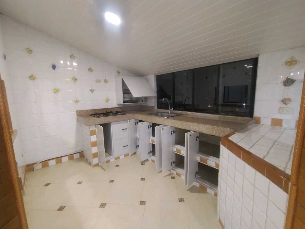 Venta Apartamento Duplex en La Mesa Cundi en La Carolina — foto 3