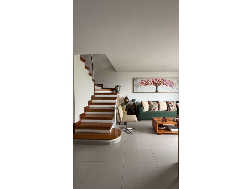 VENTA APARTAMENTO DUPLEX MEDELLIM