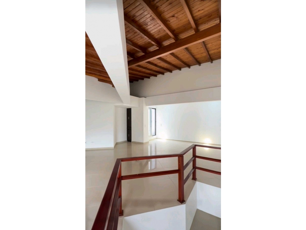 Venta Apartamento Duplex Sabaneta Aves Maria — foto 5