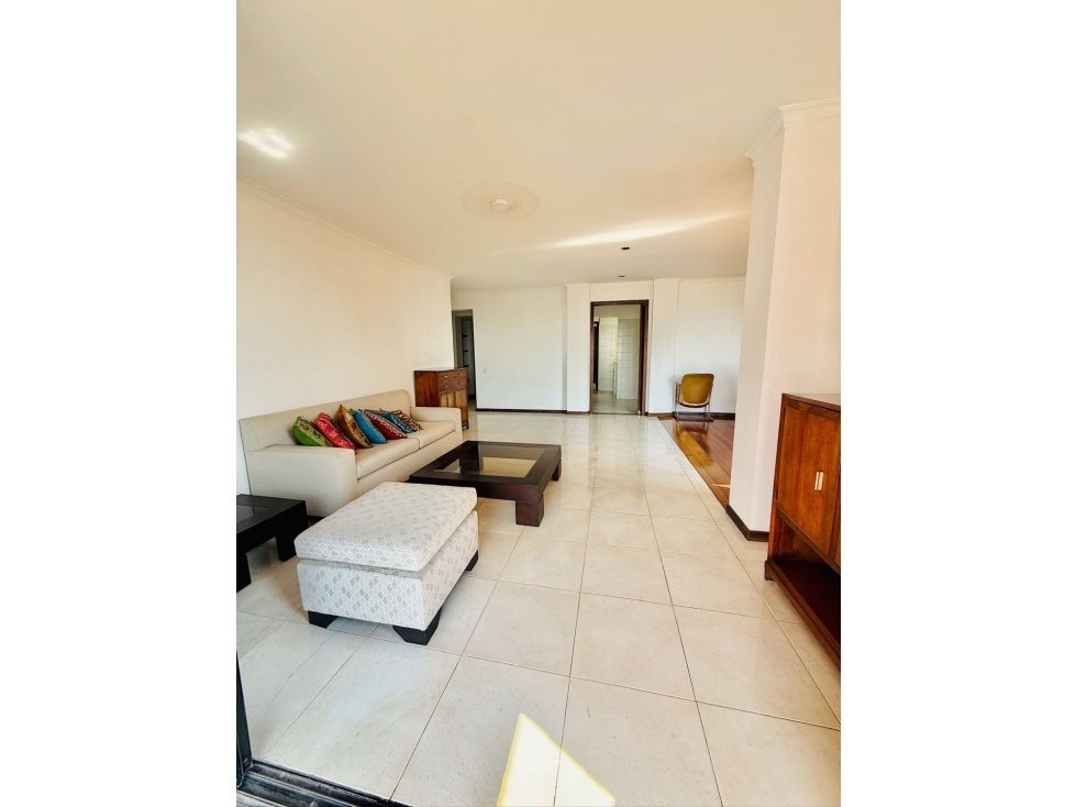 VENTA APARTAMENTO- EDIFICIO LOMITAS, BARRIO GRANDA,CALI — foto 3