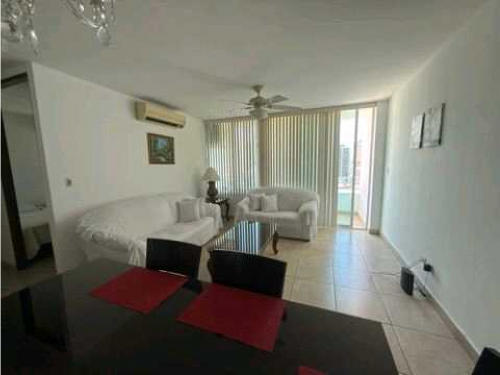 VENTA APARTAMENTO EL CANGREJO PH MARQUIS TOWER — foto 3