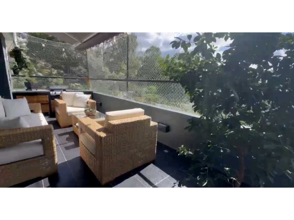 Venta Apartamento El Poblado Av Las Palmas con terraza. BOSQUE SANTO — foto 2