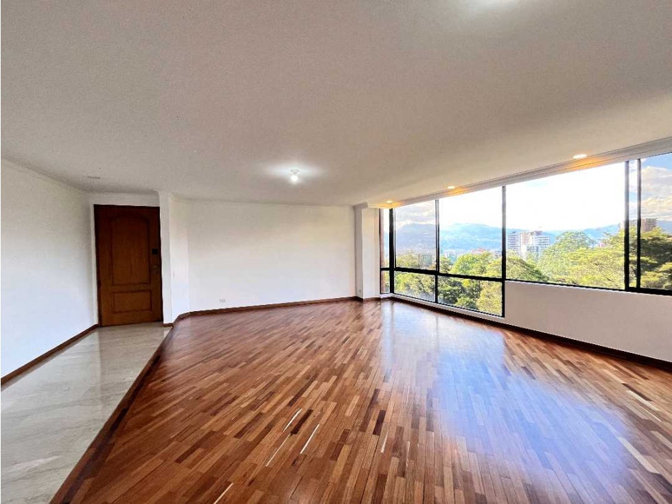 Venta apartamento El Poblado cerca al Campestre, vista privilegiada! — foto 3