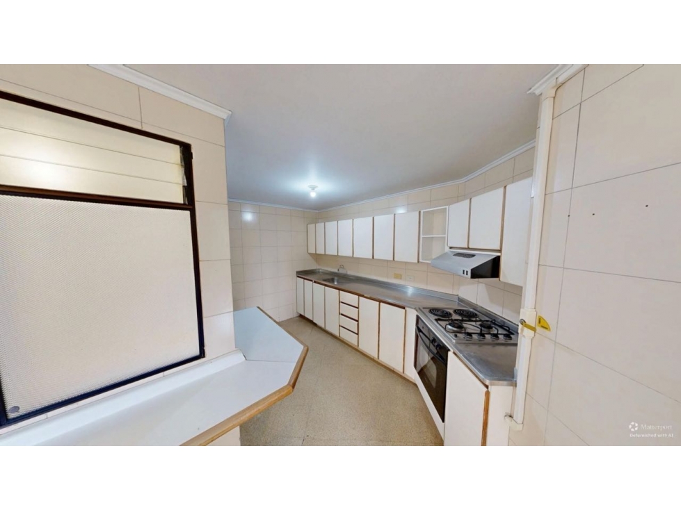 Venta apartamento con balcón. Cerca a La Av. Las Palmas. — foto 3