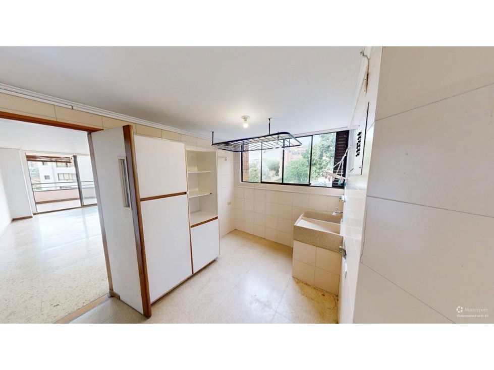 Venta apartamento con balcón. Cerca a La Av. Las Palmas. — foto 4