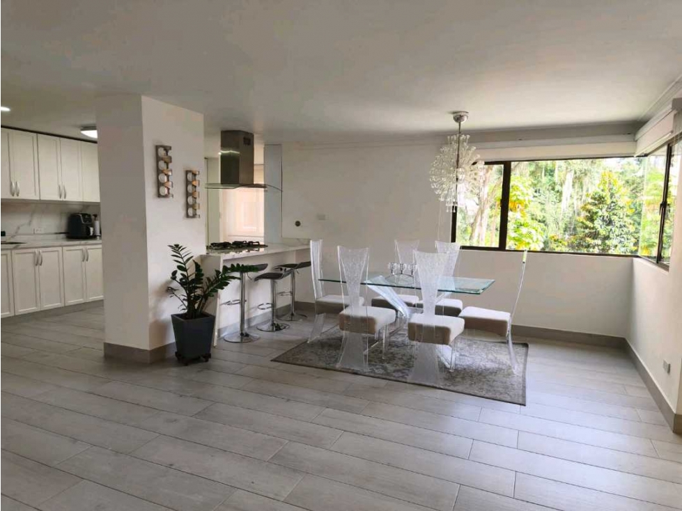 Venta Apartamento El Poblado Loma Televid REFORMADO cerca al EURO