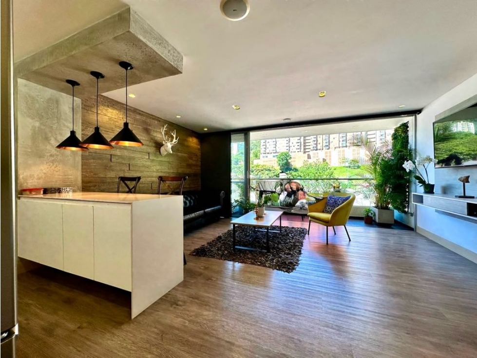 Venta apartamento. El Poblado, Loma del Indio. Unidad completa.