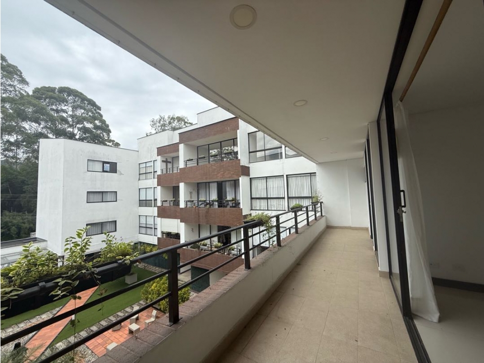 VENTA APARÁTAMENTO EL RETIRO — foto 2