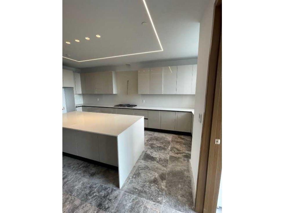 VENTA APARTAMENTO EMPIRE RESIDENCE 322MTS2 SANTA MARIA — foto 2