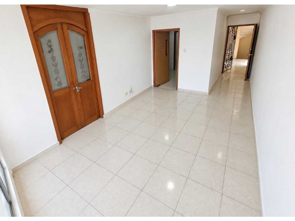 Venta Apartamento en Altos del Limón a una Cuadra del Buenavista — foto 4
