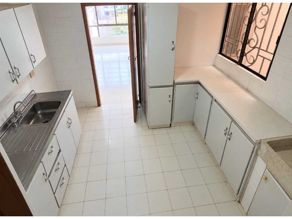 Venta Apartamento en Altos del Limón a una Cuadra del Buenavista — foto 5