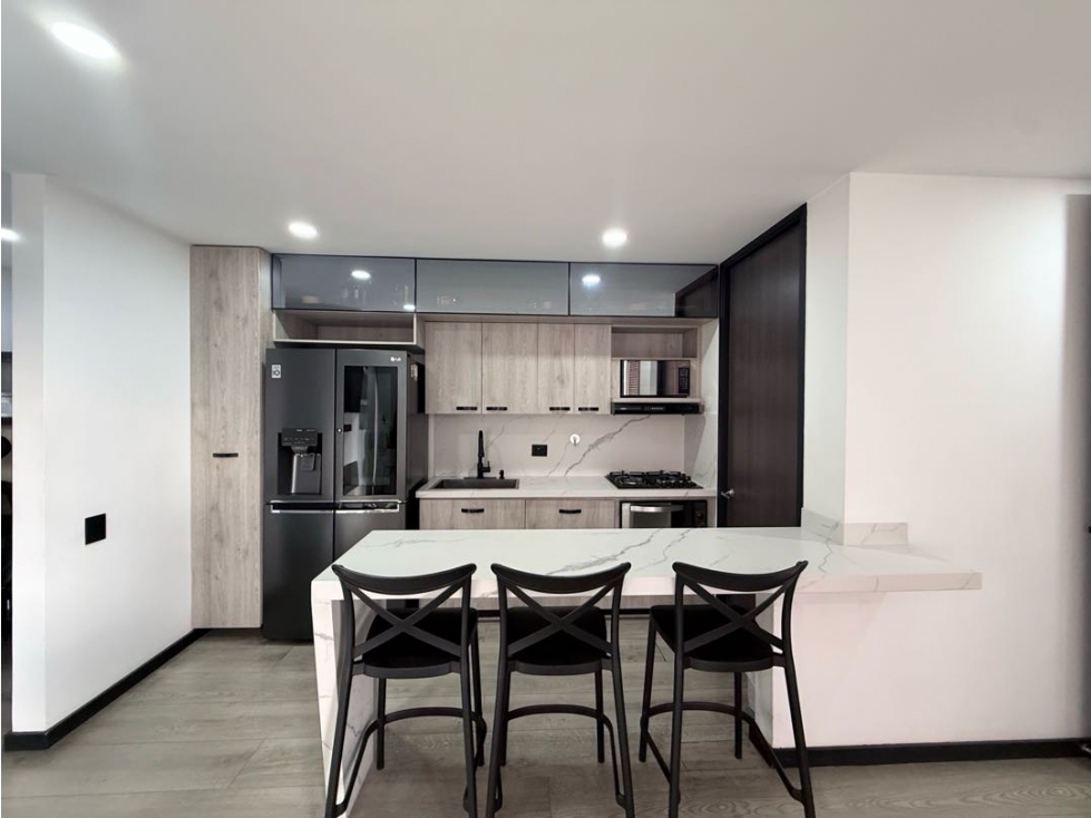 VENTA APARTAMENTO EN ALTOS DEL POBLADO 86.47 M2 — foto 4