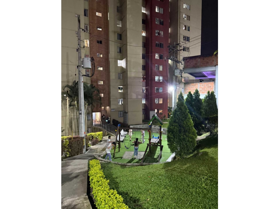 VENTA APARTAMENTO EN BUENOS AIRES CERCA A LA CENTRAL SOLO EFECTIVO — foto 5