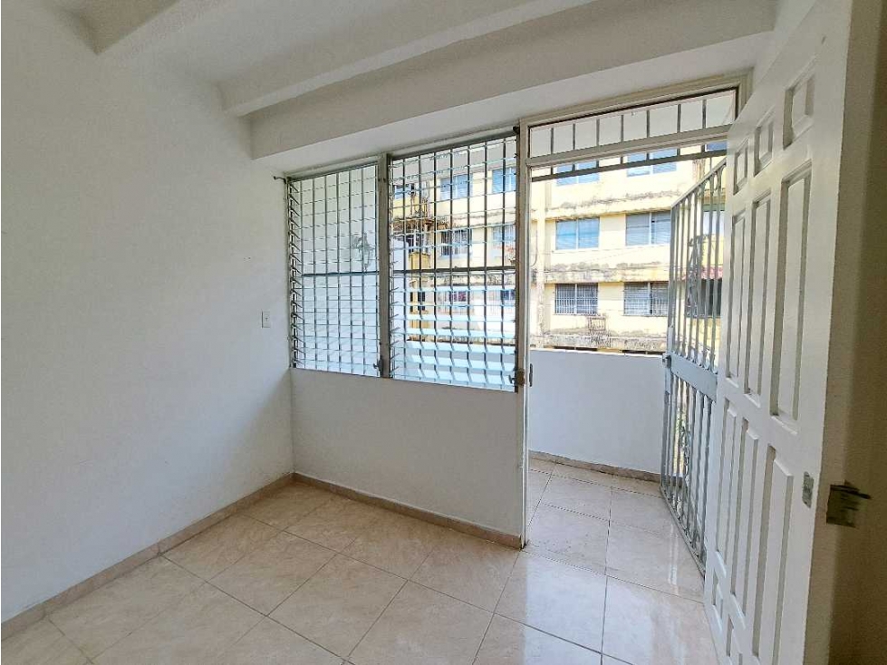 VENTA APARTAMENTO EN CAMPO LINDBERG 3RC — foto 2