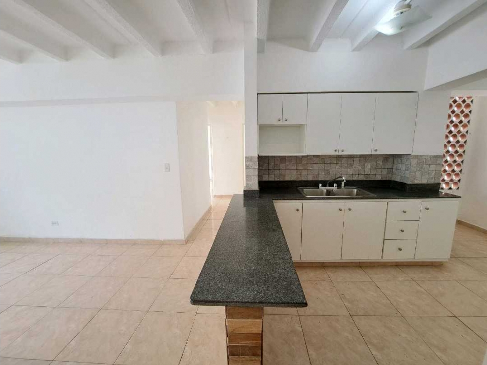 VENTA APARTAMENTO EN CAMPO LINDBERG 3RC