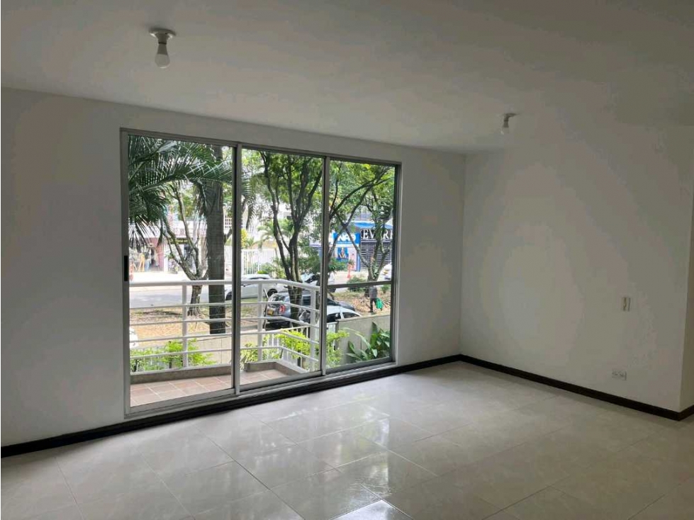 Venta apartamento en conjunto en Valle del Lili — foto 3