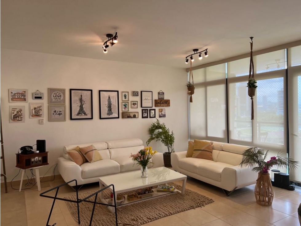 APARTAMENTO EN COSTA DEL ESTE 3 REC+SERVICIO PARQUE DEL MAR