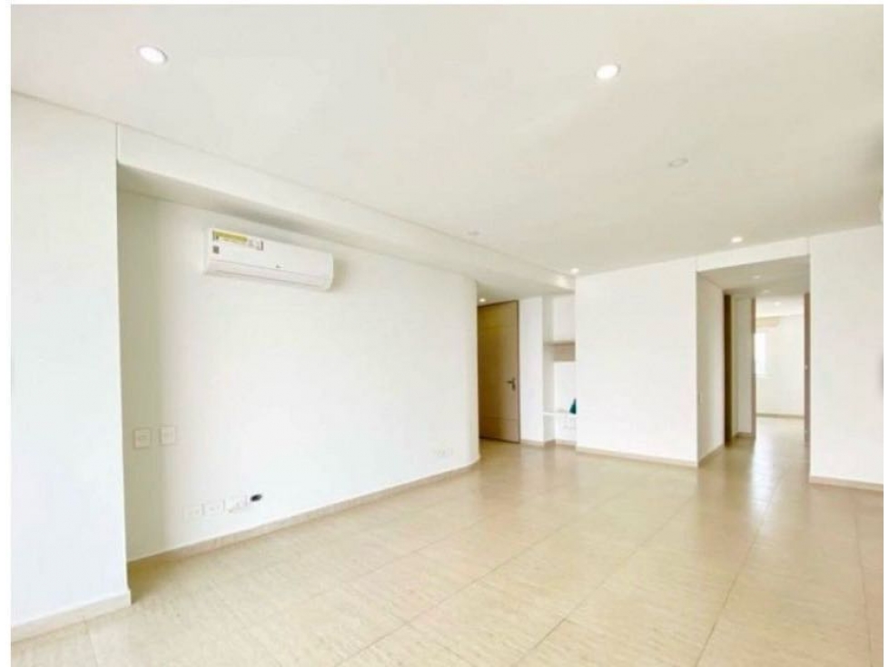 Venta Apartamento en Edificio Aura del Mar en Manga Cartagena — foto 3
