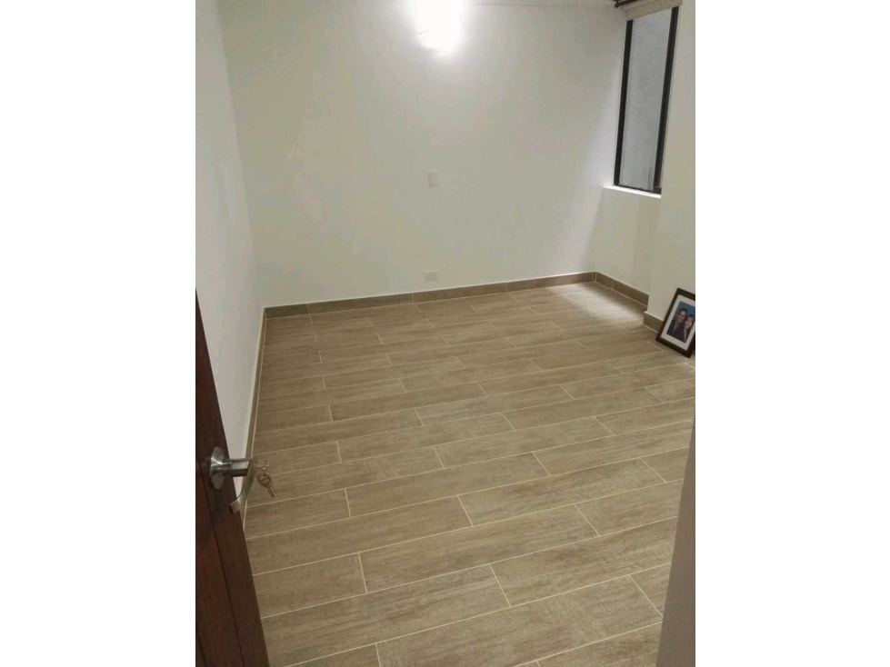 Venta apartamento en edificio sector laureles — foto 6