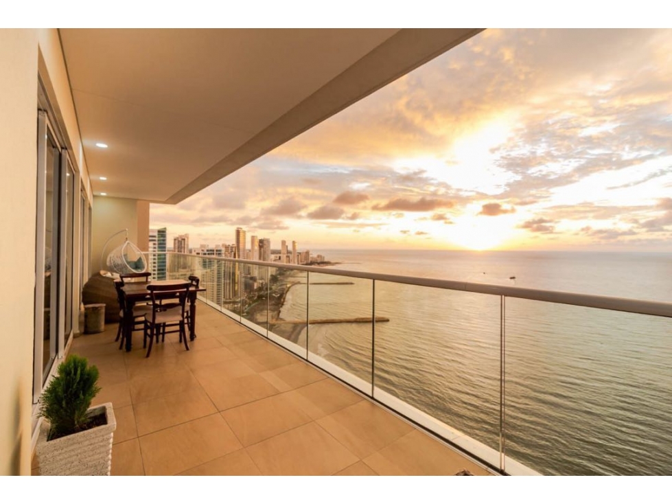 Venta Apartamento en Edificio H2 en Bocagrande Cartagena
