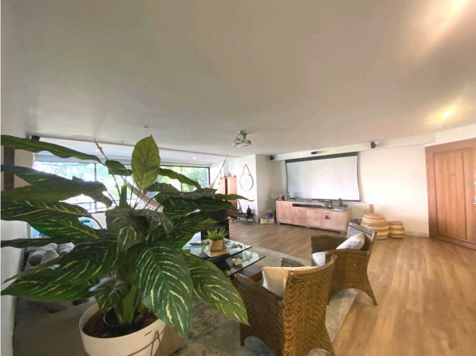 Venta apartamento en el Poblado,182 mt2 más terraza cubierta, 4 alcoba - 4