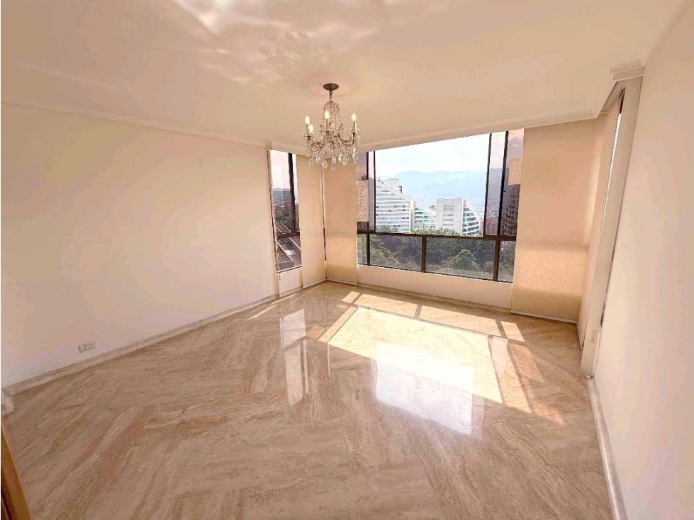 Venta apartamento en el Poblado sector La Tomatera, 4 alcobas! — foto 5