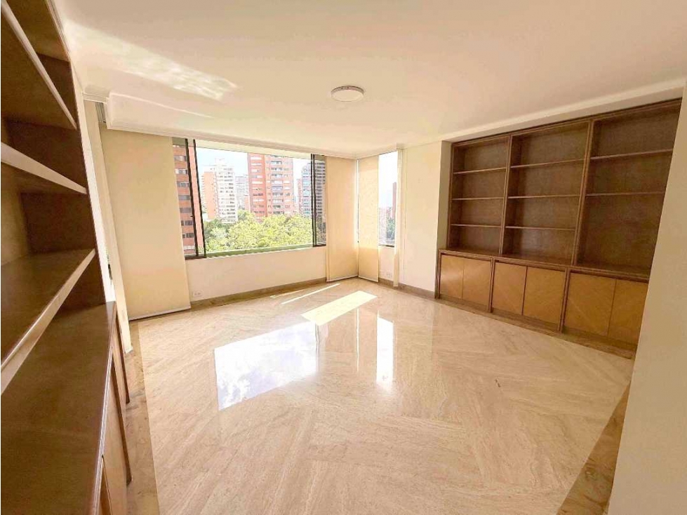 Venta apartamento en el Poblado sector La Tomatera, 4 alcobas! — foto 6