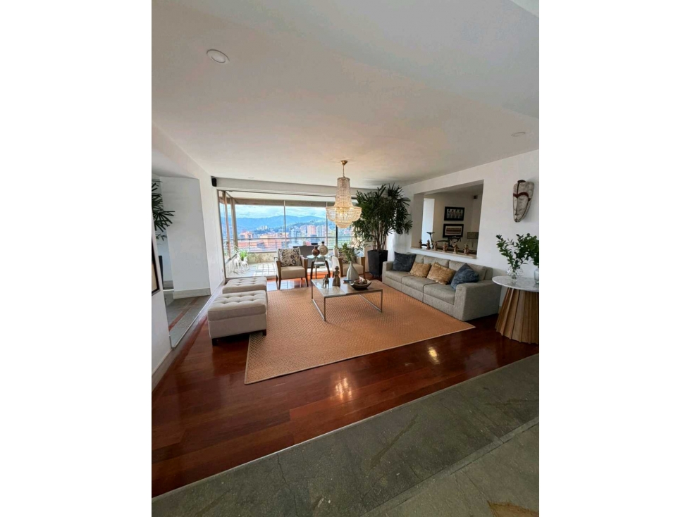 Venta apartamento en el Poblado sector el tesoro
