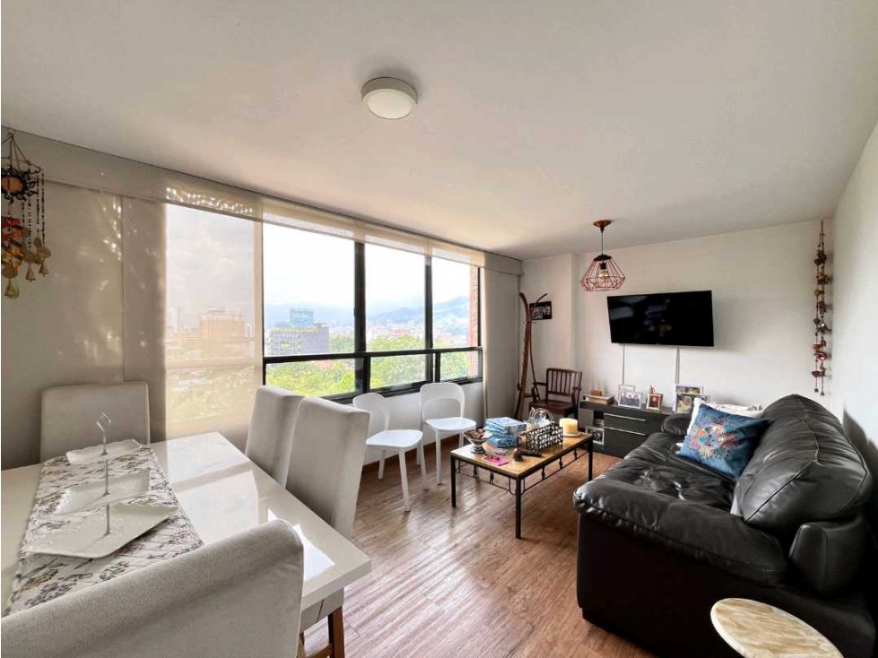 Venta apartamento en el Poblado Lalinde,2 alcobas,2 parqueaderos! — foto 2