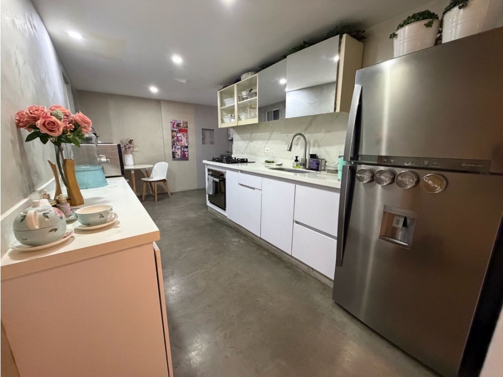 VENTA APARTAMENTO EN EL POBLADO SECTOR LAS LOMAS INTERCONTINENTAL — foto 3