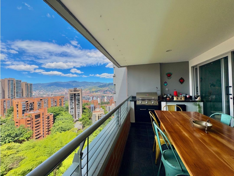 VENTA APARTAMENTO EN EL POBLADO - BALSOS. MEDELLIN