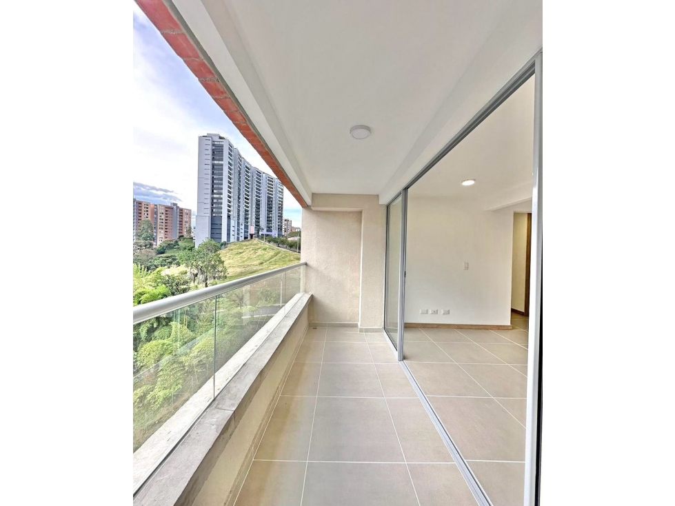 Venta Apartamento en Envigado Sector Camino Verde 76 mt2