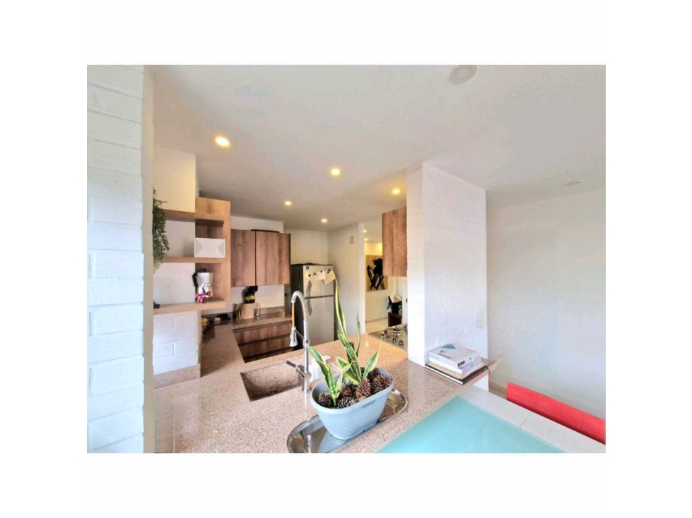 Venta apartamento en Envigado sector el portal parte plana — foto 5
